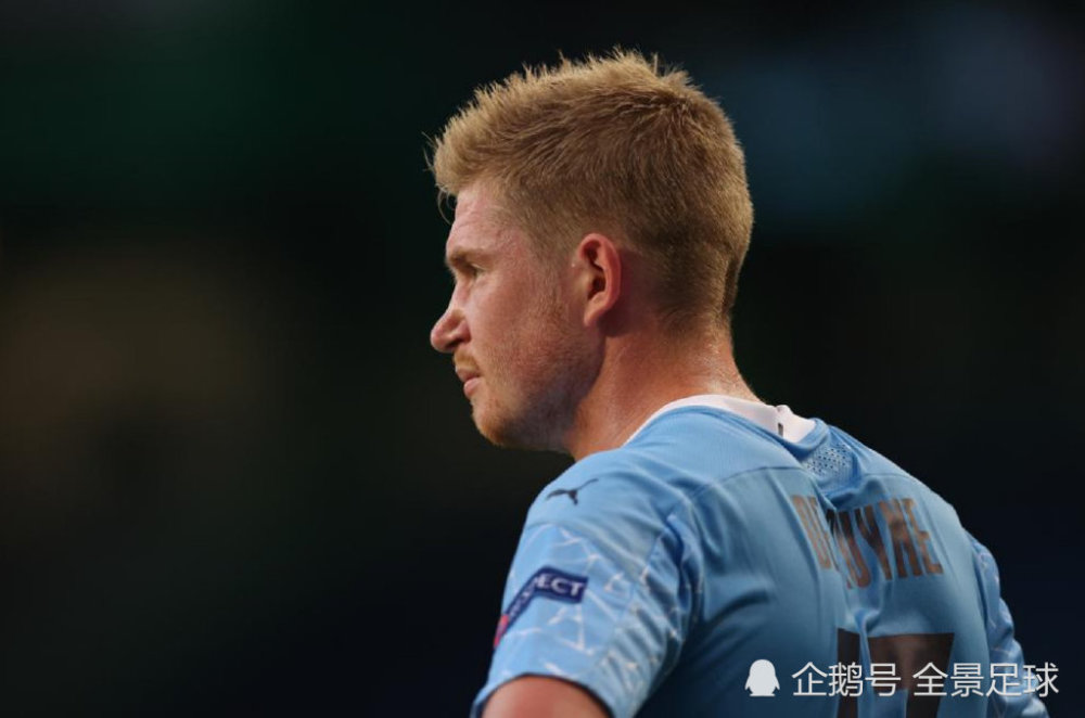 乌龙！官方活动图提前官宣WBG.Jiejie和NIP.Care