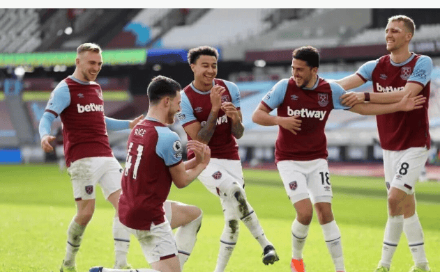 球报：利雅得胜利已就签下B费展开初步接触，钱不是问题